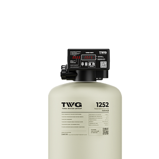 Коттеджная система очистки воды на баллоне 1252  TWG1252-VR5D-100VB (баллон, клапан, солевой бак, байпас)